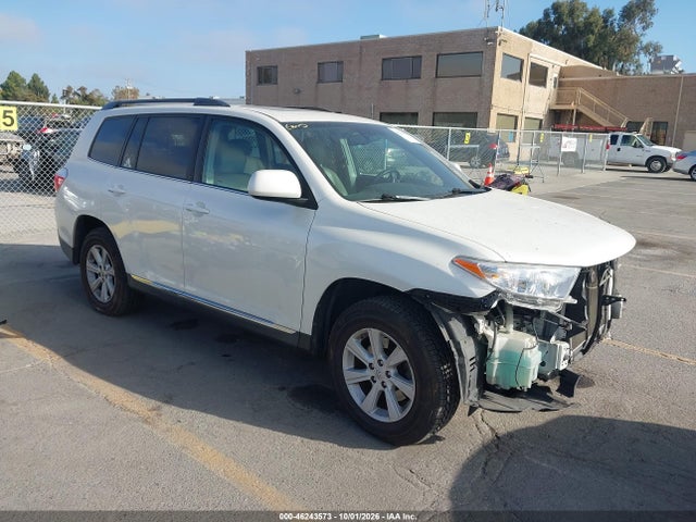 Продаж на аукціоні авто 2013 Toyota Highlander Se V6, vin: 5TDBK3EH0DS219014, номер лоту: 46243573