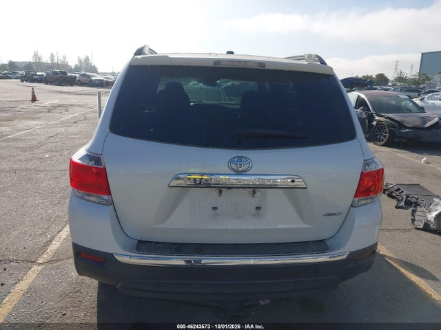 Продаж на аукціоні авто 2013 Toyota Highlander Se V6, vin: 5TDBK3EH0DS219014, номер лоту: 46243573