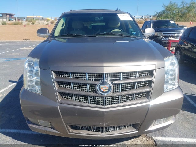 Продажа на аукционе авто 2013 Cadillac Escalade Esv Premium, vin: 1GYS4JEF8DR119636, номер лота: 46243583