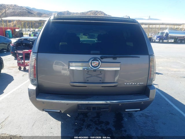 Продажа на аукционе авто 2013 Cadillac Escalade Esv Premium, vin: 1GYS4JEF8DR119636, номер лота: 46243583