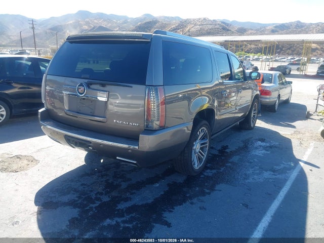 Продажа на аукционе авто 2013 Cadillac Escalade Esv Premium, vin: 1GYS4JEF8DR119636, номер лота: 46243583