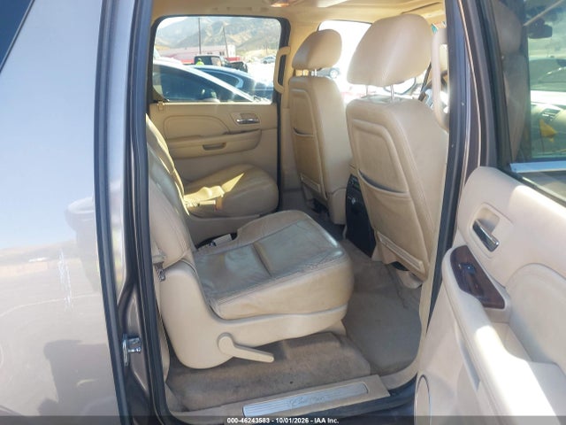 Продажа на аукционе авто 2013 Cadillac Escalade Esv Premium, vin: 1GYS4JEF8DR119636, номер лота: 46243583