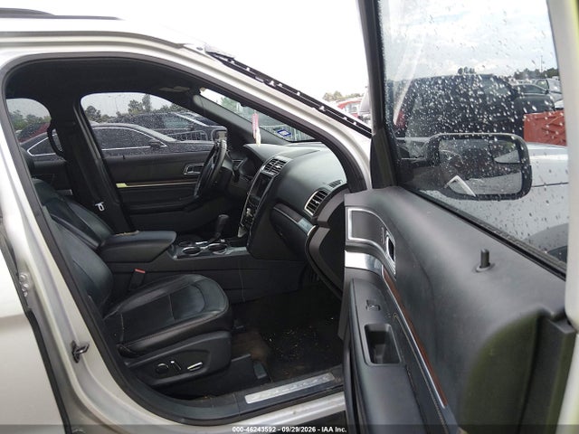 46243592 :رقم المزاد ، 1FM5K7F82HGB82207 vin ، 2017 Ford Explorer Limited مزاد بيع