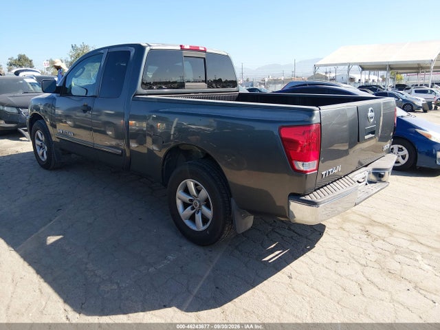 46243677 :رقم المزاد ، 1N6AA06A18N325804 vin ، 2008 Nissan Titan Se مزاد بيع