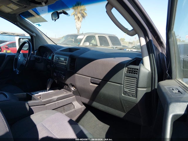 46243677 :رقم المزاد ، 1N6AA06A18N325804 vin ، 2008 Nissan Titan Se مزاد بيع
