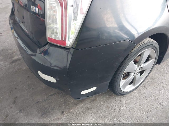 46243690 :رقم المزاد ، JTDKN3DU6D5618781 vin ، 2013 Toyota Prius Three Se مزاد بيع
