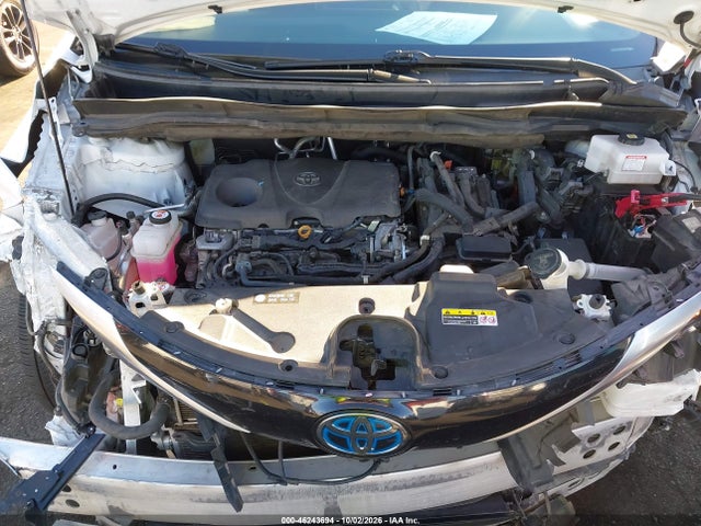 46243694 :رقم المزاد ، 5TDXRKEC2MS042031 vin ، 2021 Toyota Sienna Xse مزاد بيع