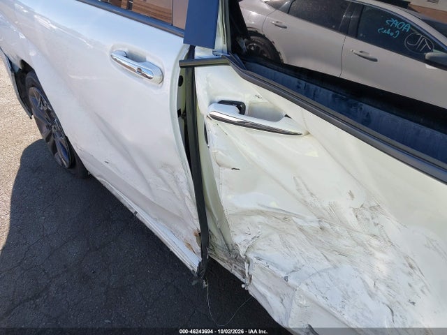 46243694 :رقم المزاد ، 5TDXRKEC2MS042031 vin ، 2021 Toyota Sienna Xse مزاد بيع