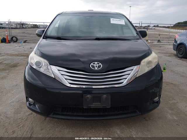 2011 Toyota Sienna Limited მანქანა იყიდება აუქციონზე, vin: 5TDDK3DC1BS013356, აუქციონის ნომერი: 46243813