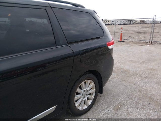 2011 Toyota Sienna Limited მანქანა იყიდება აუქციონზე, vin: 5TDDK3DC1BS013356, აუქციონის ნომერი: 46243813