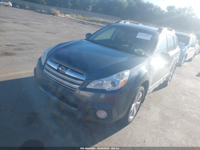 Subaru Outback 2.5i Premium 2014 4S4BRBCC3E3282314 Image 2