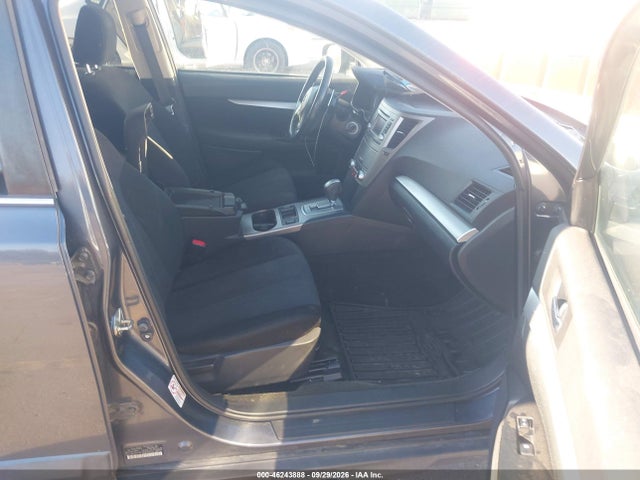 Subaru Outback 2.5i Premium 2014 4S4BRBCC3E3282314 Image 5