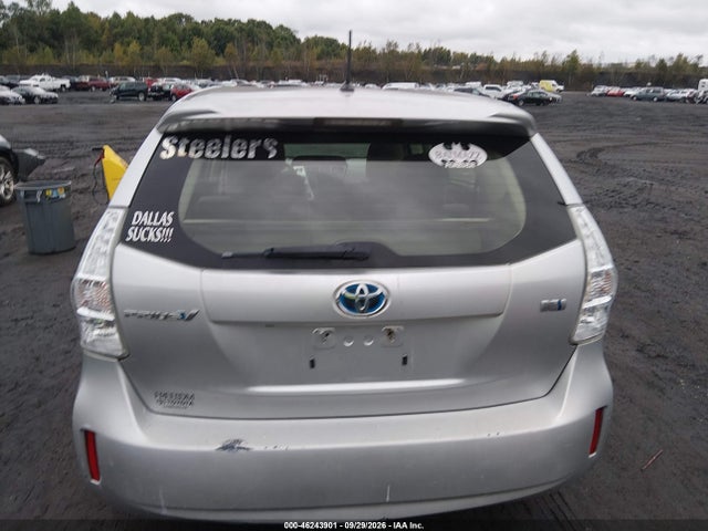 Продажа на аукционе авто 2013 Toyota Prius V Two, vin: JTDZN3EU3D3220095, номер лота: 46243901