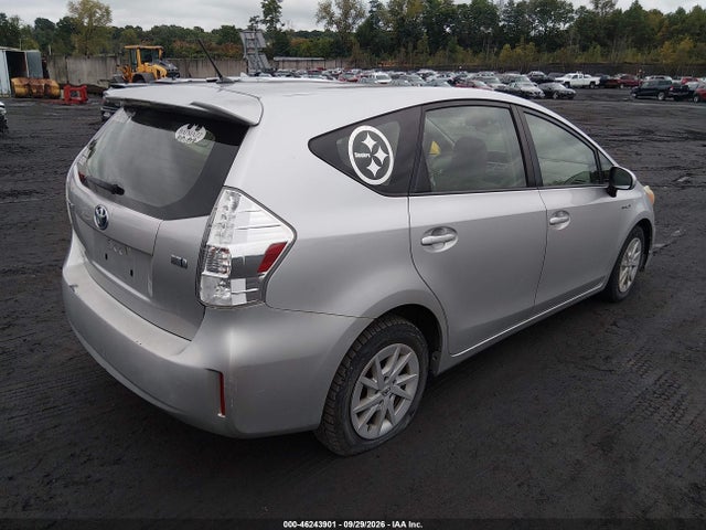 Продажа на аукционе авто 2013 Toyota Prius V Two, vin: JTDZN3EU3D3220095, номер лота: 46243901