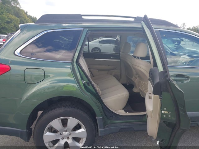Продажа на аукционе авто 2011 Subaru Outback 2.5i Premium, vin: 4S4BRBCC4B3441725, номер лота: 46244019