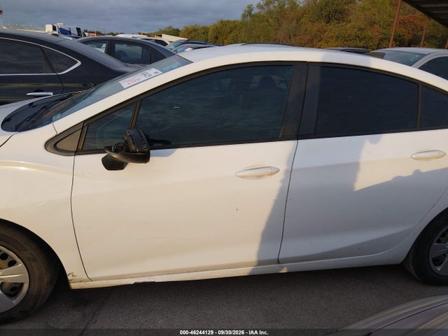 1G1BC5SM2H7251305 Chevrolet Cruze Ls Auto