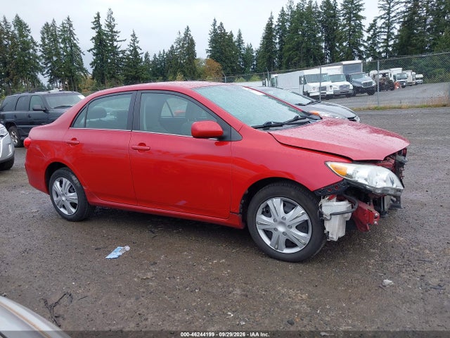 46244199 :رقم المزاد ، 2T1BU4EE8DC990710 vin ، 2013 Toyota Corolla Le مزاد بيع