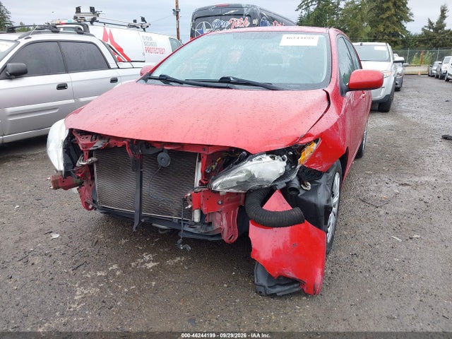 46244199 :رقم المزاد ، 2T1BU4EE8DC990710 vin ، 2013 Toyota Corolla Le مزاد بيع
