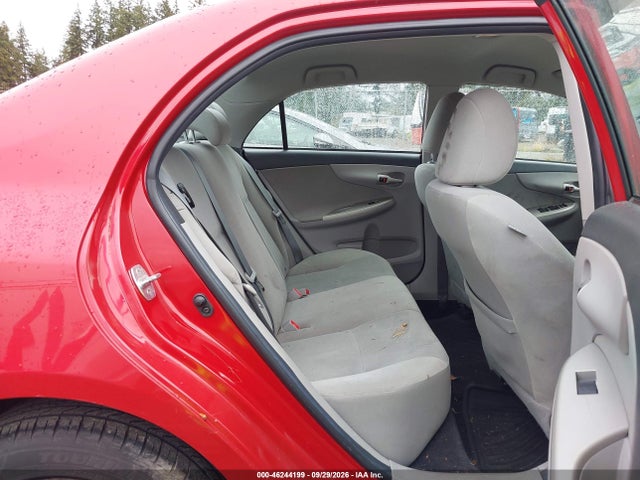 46244199 :رقم المزاد ، 2T1BU4EE8DC990710 vin ، 2013 Toyota Corolla Le مزاد بيع