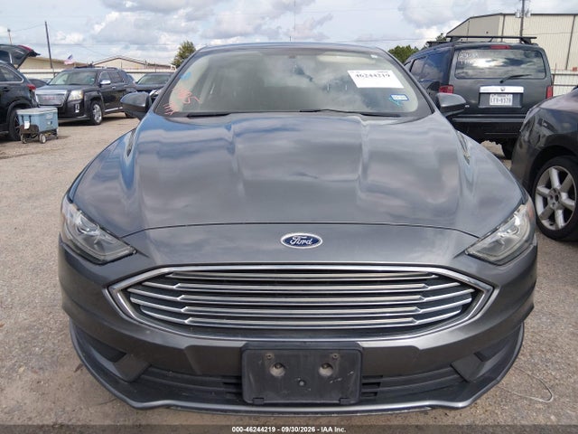 46244219 :رقم المزاد ، 3FA6P0H70HR114105 vin ، 2017 Ford Fusion Se مزاد بيع