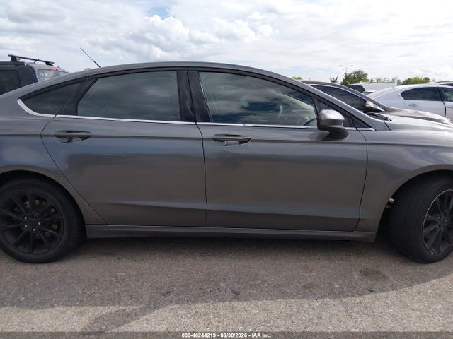 46244219 :رقم المزاد ، 3FA6P0H70HR114105 vin ، 2017 Ford Fusion Se مزاد بيع