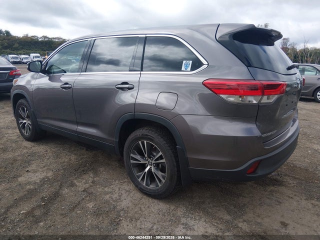 46244291 :رقم المزاد ، 5TDBZRFH8KS968718 vin ، 2019 Toyota Highlander Le مزاد بيع
