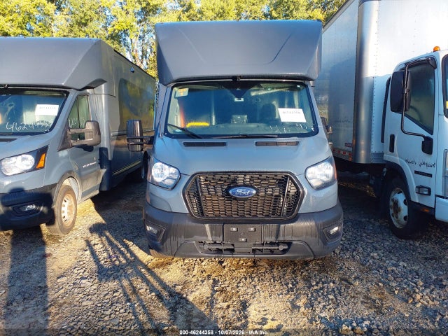 46244358 :رقم المزاد ، 1FDDF6P83NKA46167 vin ، 2022 Ford Transit-350 Cutaway مزاد بيع