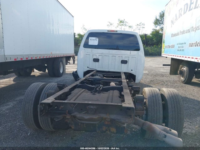46244396 :رقم المزاد ، 1FD0W5GT0BEC52697 vin ، 2011 Ford F-550 Chassis Xl مزاد بيع