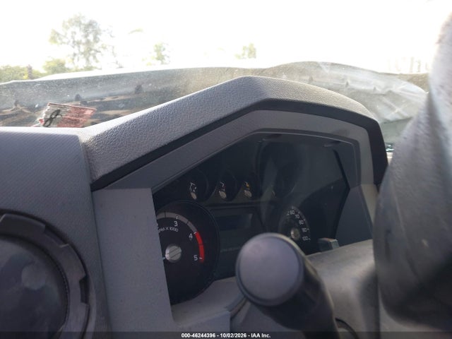 46244396 :رقم المزاد ، 1FD0W5GT0BEC52697 vin ، 2011 Ford F-550 Chassis Xl مزاد بيع