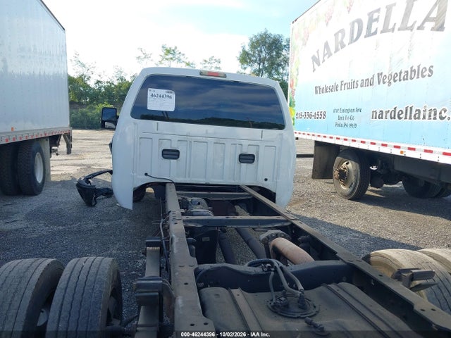 46244396 :رقم المزاد ، 1FD0W5GT0BEC52697 vin ، 2011 Ford F-550 Chassis Xl مزاد بيع