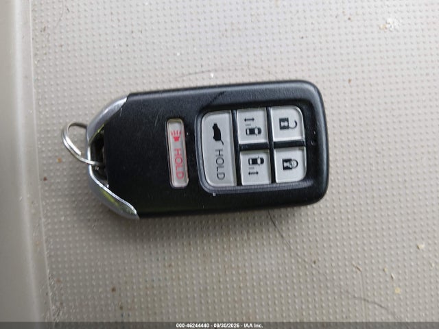 Продажа на аукционе авто 2015 Honda Odyssey Touring/touring Elite, vin: 5FNRL5H97FB047048, номер лота: 46244440