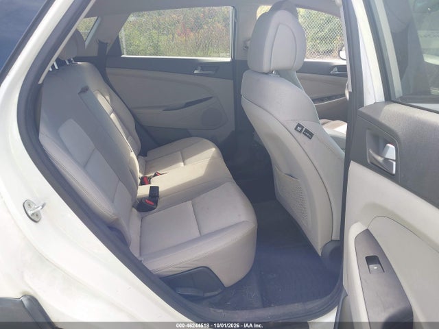 46244518 :رقم المزاد ، KM8J3CA44HU553541 vin ، 2017 Hyundai Tucson Se مزاد بيع