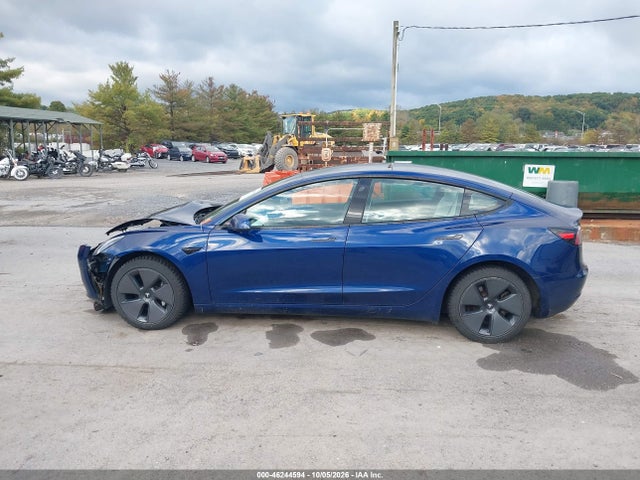 46244594 :رقم المزاد ، 5YJ3E1EB2NF102097 vin ، 2022 Tesla Model 3 Long Range Dual Motor All-wheel Drive مزاد بيع