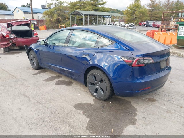 46244594 :رقم المزاد ، 5YJ3E1EB2NF102097 vin ، 2022 Tesla Model 3 Long Range Dual Motor All-wheel Drive مزاد بيع