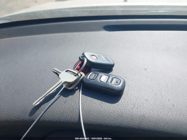 2004 Toyota Matrix Xr მანქანა იყიდება აუქციონზე, vin: 2T1KR32E74C203701, აუქციონის ნომერი: 46244602
