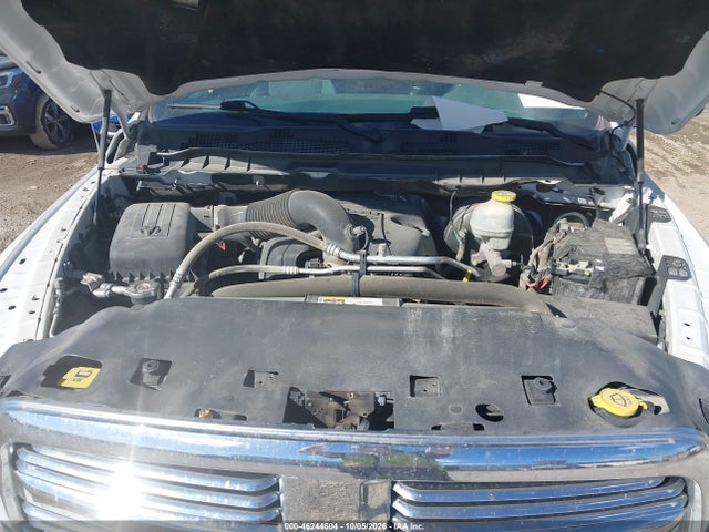46244604 :رقم المزاد ، 1C6RR7LTXJS206631 vin ، 2018 Ram 1500 Big Horn  4x4 5'7 Box مزاد بيع