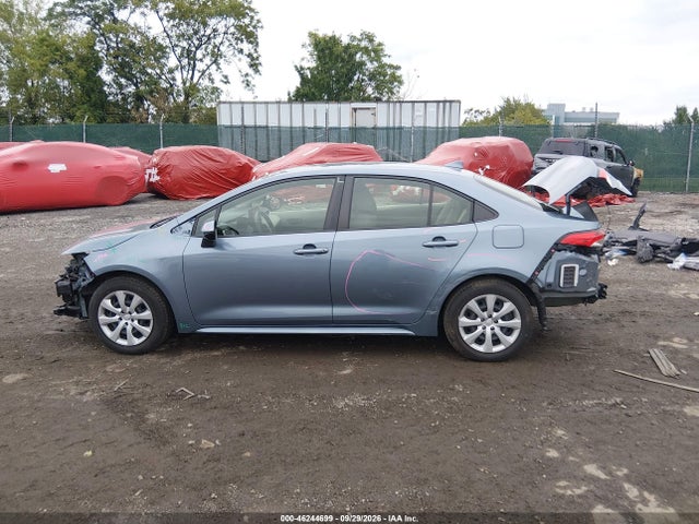 46244699 :رقم المزاد ، JTDEPMAEXNJ203451 vin ، 2022 Toyota Corolla Le مزاد بيع