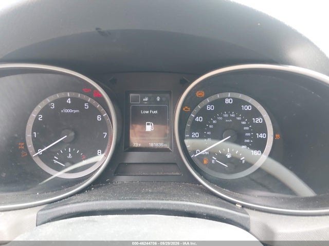 46244706 :رقم المزاد ، KM8SMDHF4HU175798 vin ، 2017 Hyundai Santa Fe Se مزاد بيع