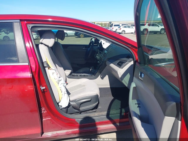 46244712 :رقم المزاد ، 5NPE24AF6FH191767 vin ، 2015 Hyundai Sonata Se مزاد بيع