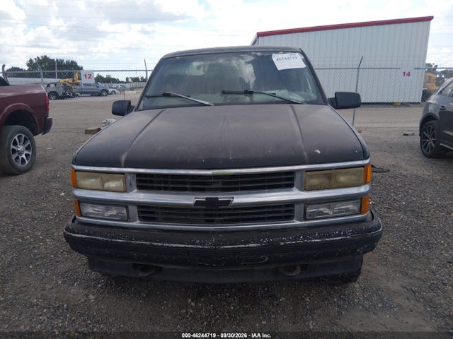 46244719 :رقم المزاد ، 3GNEK18RXXG107577 vin ، 1999 Chevrolet Tahoe مزاد بيع