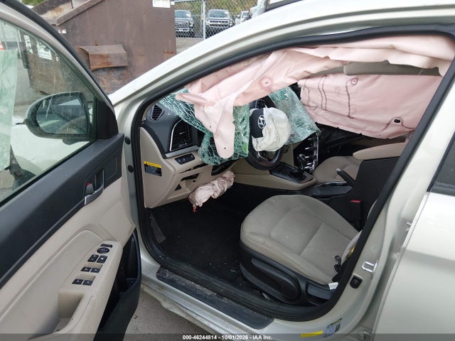 Продажа на аукционе авто 2017 Hyundai Elantra Se, vin: 5NPD84LF1HH019656, номер лота: 46244814