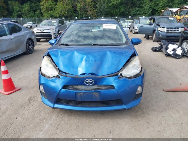 46244923 :رقم المزاد ، JTDKDTB38E1557956 vin ، 2014 Toyota Prius C Two مزاد بيع