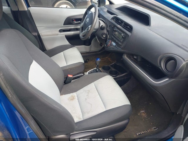 46244923 :رقم المزاد ، JTDKDTB38E1557956 vin ، 2014 Toyota Prius C Two مزاد بيع