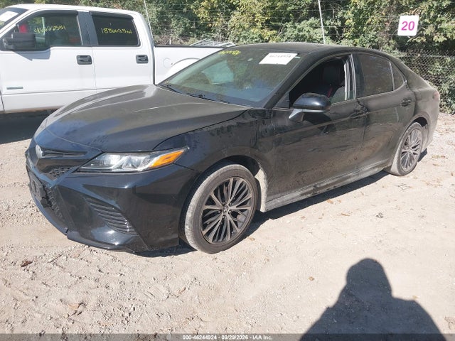 46244924 :رقم المزاد ، 4T1B11HK7JU672046 vin ، 2018 Toyota Camry Se مزاد بيع