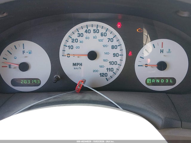 46244929 :رقم المزاد ، 1B4GP25332B692011 vin ، 2002 Dodge Caravan Se مزاد بيع