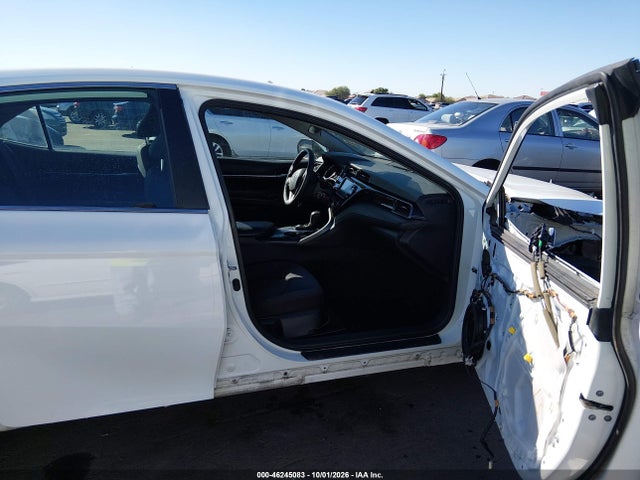 Продажа на аукционе авто 2019 Toyota Camry Le, vin: 4T1B11HKXKU773616, номер лота: 46245083