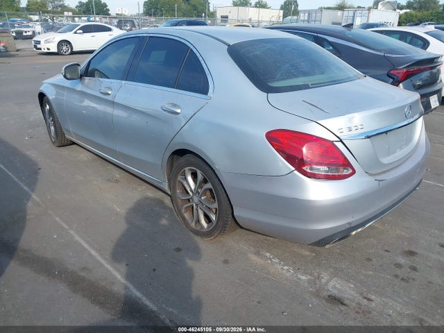 2016 Mercedes-benz C 300 მანქანა იყიდება აუქციონზე, vin: 55SWF4JB4GU125576, აუქციონის ნომერი: 46245105