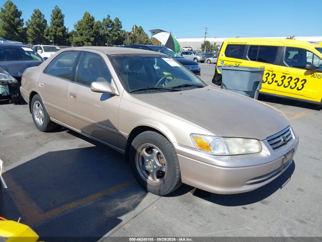 2001 Toyota Camry Le მანქანა იყიდება აუქციონზე, vin: JT2BG22K110564975, აუქციონის ნომერი: 46245185