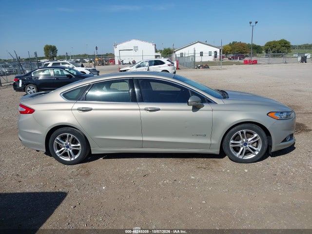 2016 Ford Fusion Hybrid Titanium მანქანა იყიდება აუქციონზე, vin: 3FA6P0RUXGR127205, აუქციონის ნომერი: 46245308