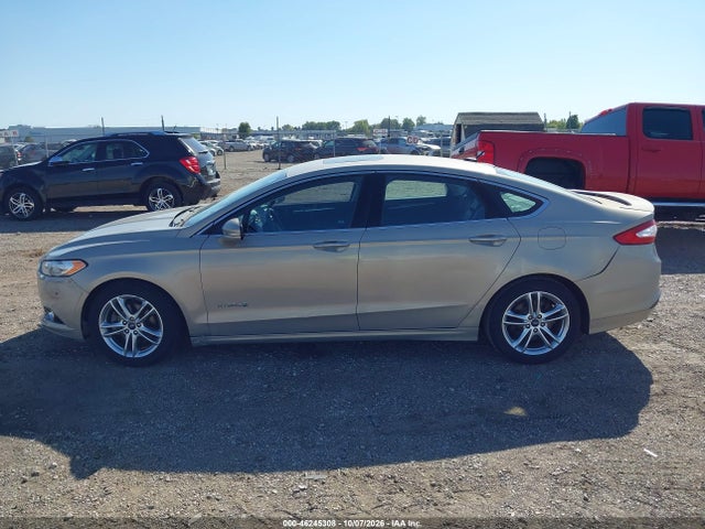 2016 Ford Fusion Hybrid Titanium მანქანა იყიდება აუქციონზე, vin: 3FA6P0RUXGR127205, აუქციონის ნომერი: 46245308